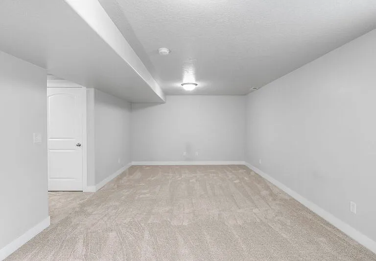 219 W Silver Springs Dr #OVER DOOR — Photo 33