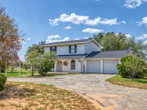 3701 N US Highway 83, Crystal City, TX 78839