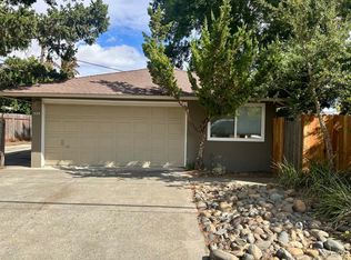 373 Lovers Ln, Vacaville, CA 95688