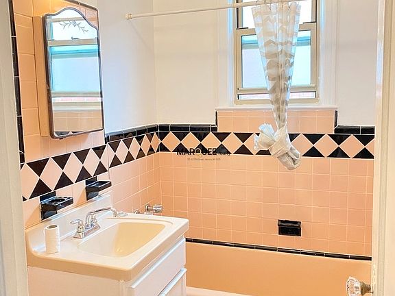 5th image of 31-60 32nd St #2F