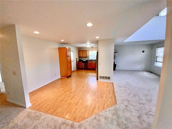 3rd image of 926 11th St NW