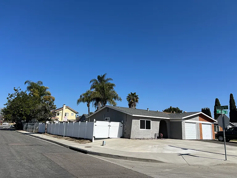 4602 Calle Del Palo — Photo 3