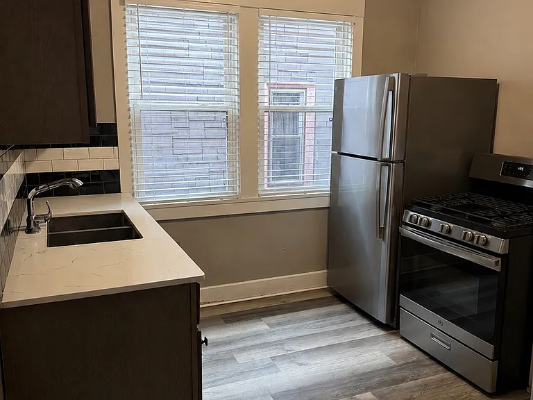 145 Southside Pkwy #4 — Photo 10