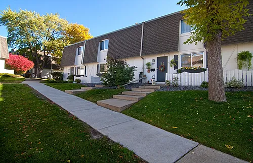 Cottages of Edina Photo 1