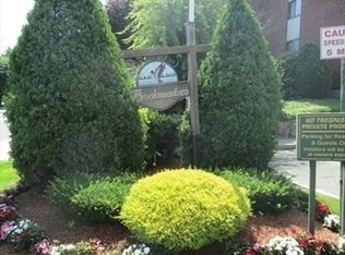 131 Franklin St APT 302, Stoneham, MA 02180