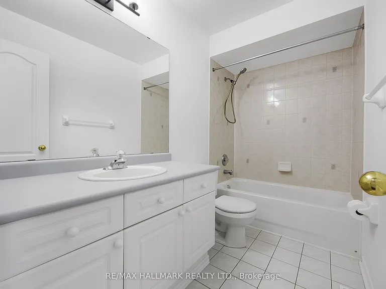 19 Parktree Dr — Photo 16