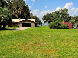 120 Crescent Lake Shore Dr, Crescent City, FL 32112