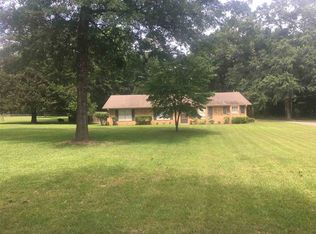 16 Woodhaven St, Longview, TX 75604