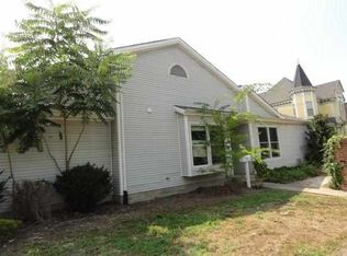 315 N 9th St, Paducah, KY 42001