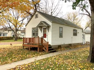 420 W 1st Ave, Lennox, SD 57039