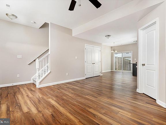 5th image of 45 Beaulah Ct