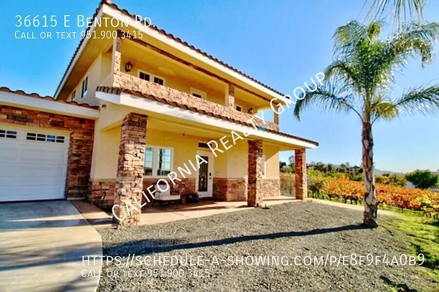 5 bed, 3.0 bath, 3115 sqft, $4,900 — Photo 2