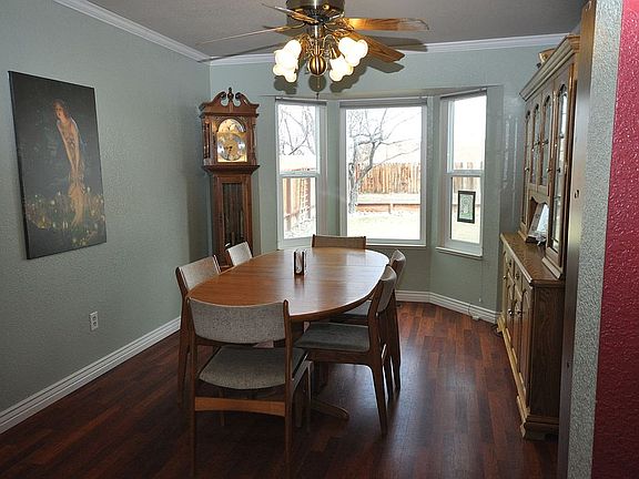 3rd image of 1354 Kingsley Ln