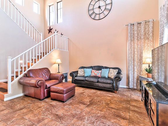 64_f8_10446_E_Jerome_Ave_05042018_007_ml