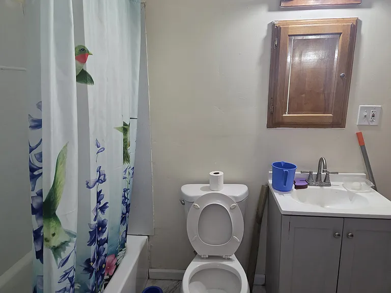 34 Rommel Ave #1R — Photo 7