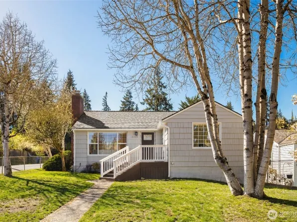 13703 Palatine Avenue N, Seattle, WA 98133