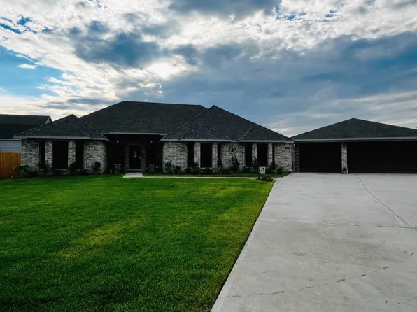 3216 Paseo Cir, Dickinson, TX 77539