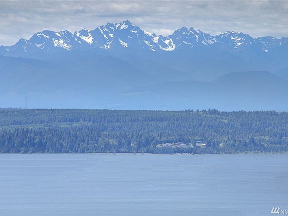 4th image of 18054 8th Ave NW