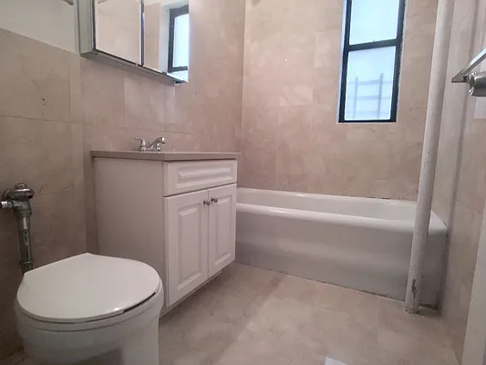 Rented by Sovereign Associates | media 12