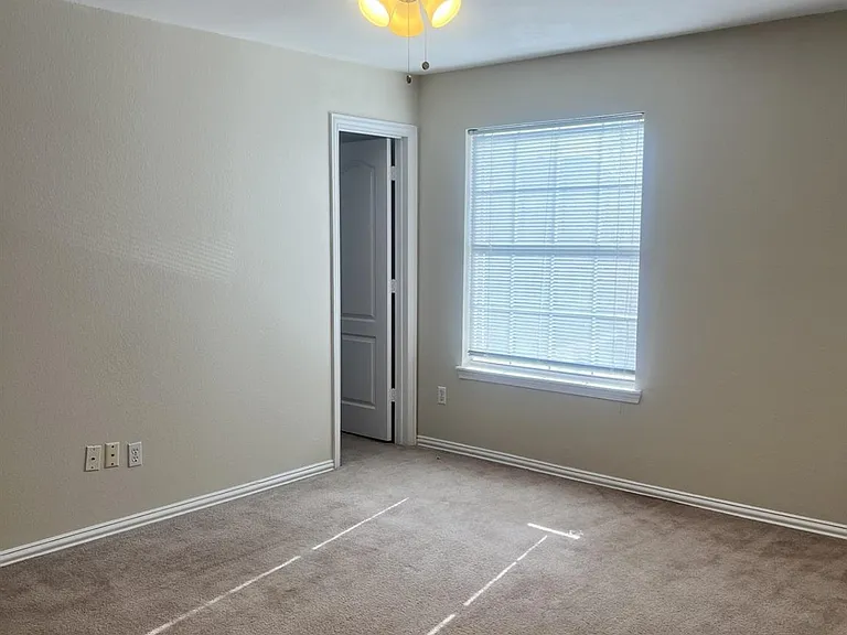 4201 Baccarat Dr — Photo 14