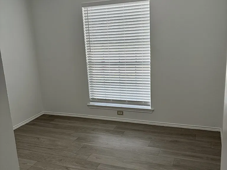 Secondary bedroom #1