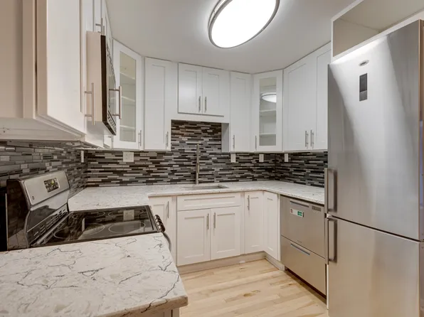 1100 W Main St APT D10, Franklin, TN 37064