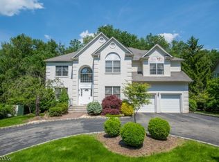 134 Crescent Rd, Florham Park, NJ 07932