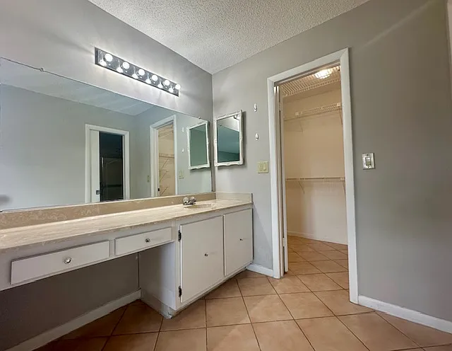 8793 Warwick Dr #8793 — Photo 16