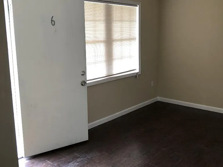 481 Walker Ave — Photo 10