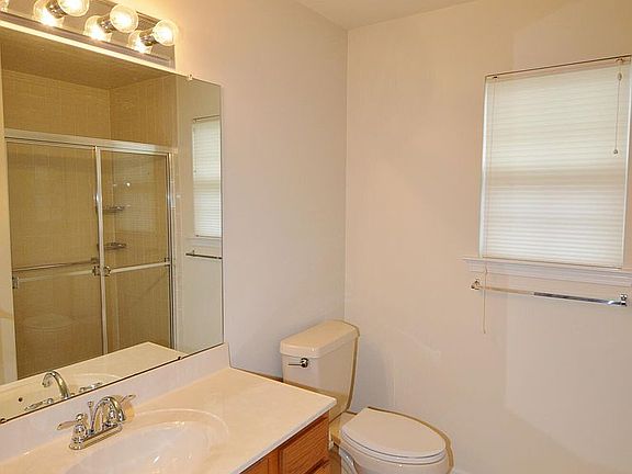 2nd image of 2614 Meadow Lake Dr
