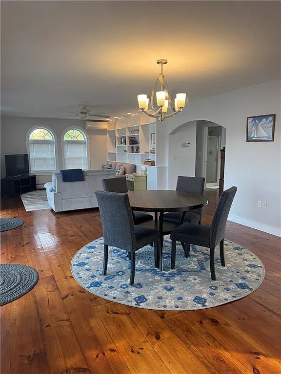 3 bed, 1904 sqft, $4,200 — Photo 4