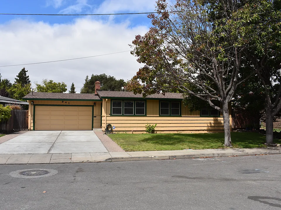 941 Laurel Ave