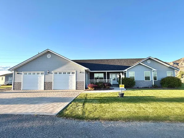 2596 N 3300 W, Moore, ID 83213