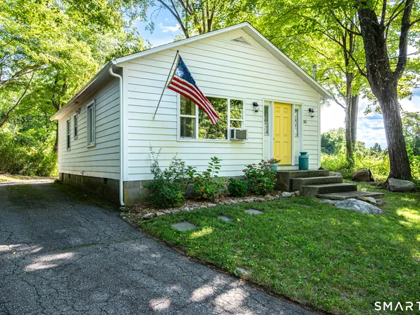 30 Carter Hill Road, Clinton, CT 06413