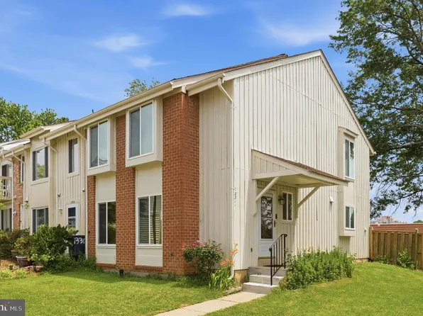 13311 Rowles Pl, Herndon, VA 20170