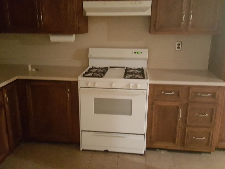 Eat In Kitchen