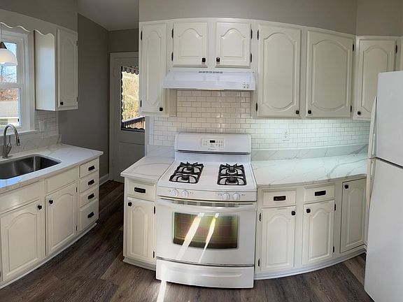 4th image of 481 Kiwanis Ave