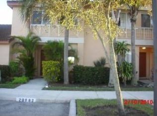 20882 NW 4th St, Hollywood, FL 33029