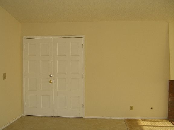 2nd image of 8114 Los Sabalos St