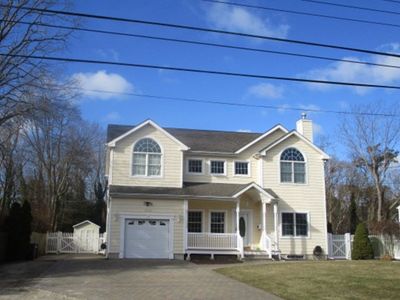 1382 Thompson Dr, Bay Shore, NY, 11706