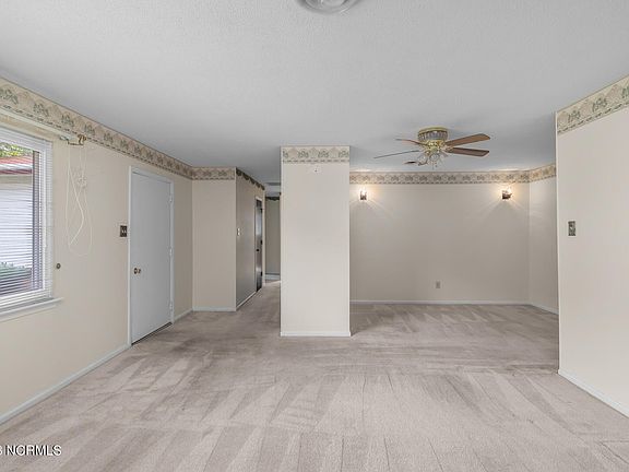5th image of 621 Duke Court