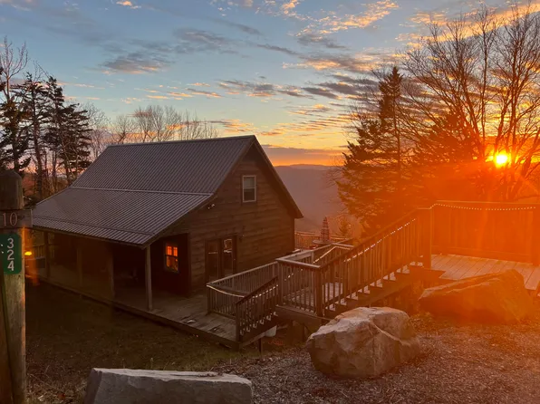 324 N West Rdg, Snowshoe, WV 26209