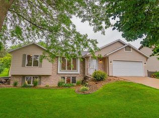 122 N High Point Rd, Madison, WI 53717