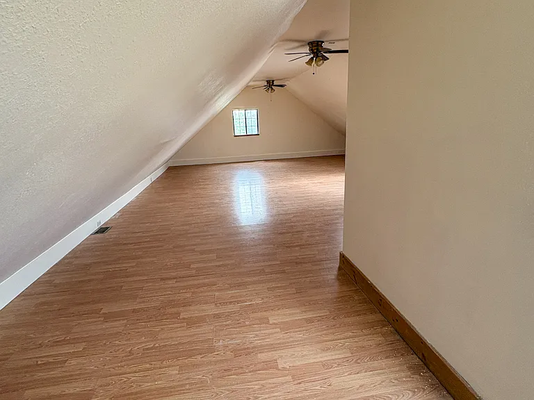 519 Este Es Rd #A — Photo 10