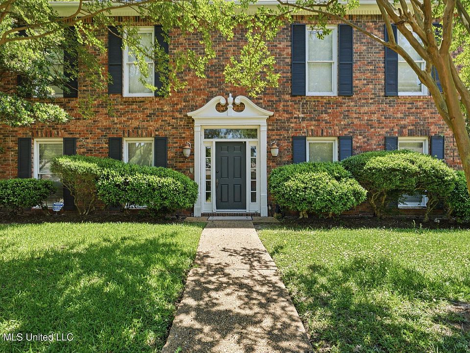 1st image of 43 S Crownpointe Dr