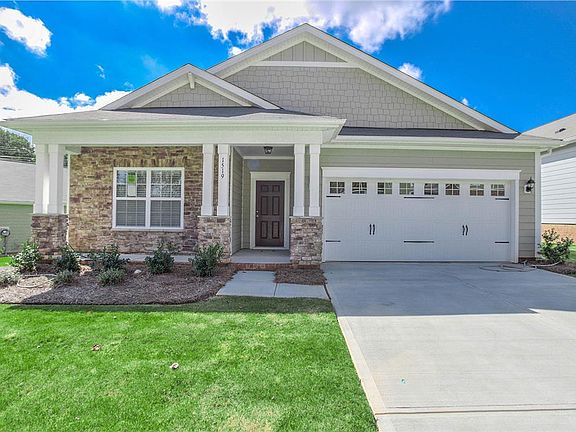 Located on 0048 in Sutton Mill - Park Collection in FORT MILL, SC