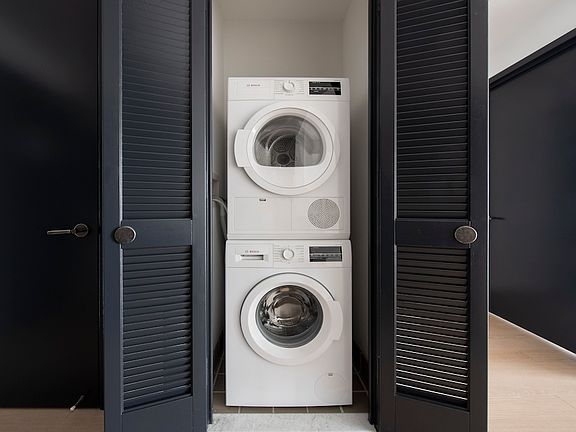 5th image of 21 W End Ave APT 1509