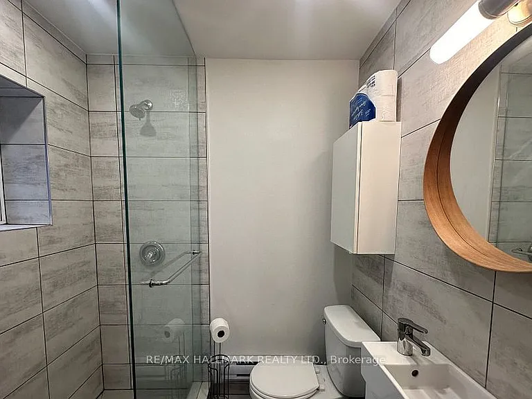 595 Saint Clair Ave W #4 — Photo 17