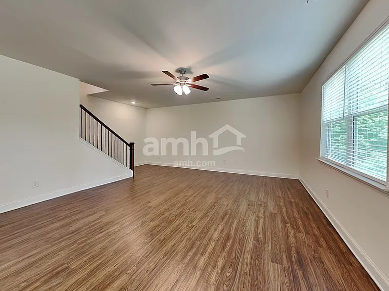 5125 Franks Creek Way — Photo 8