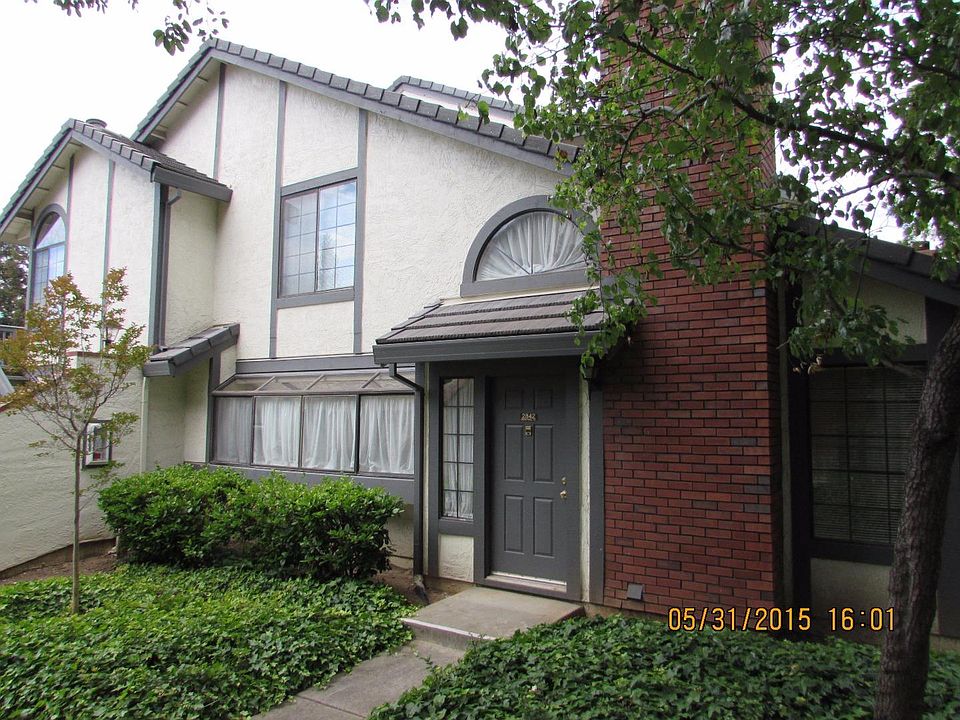 1st image of 2842 Buena Knoll Ct